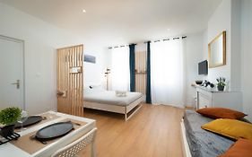 Apartment In The Heart Of Marseille Vieux Port